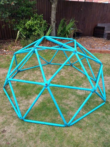 Climbing frame garden - -,